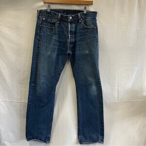 Levi's 501 Buttonfly Straight Medium Wash Denim Jeans Mens 34x30 Classic Basic